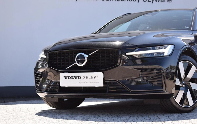 Volvo V60 cena 279900 przebieg: 30000, rok produkcji 2023 z Wrocław małe 407